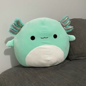 BNWT 16” Anastasia the axolotl Squishmallow